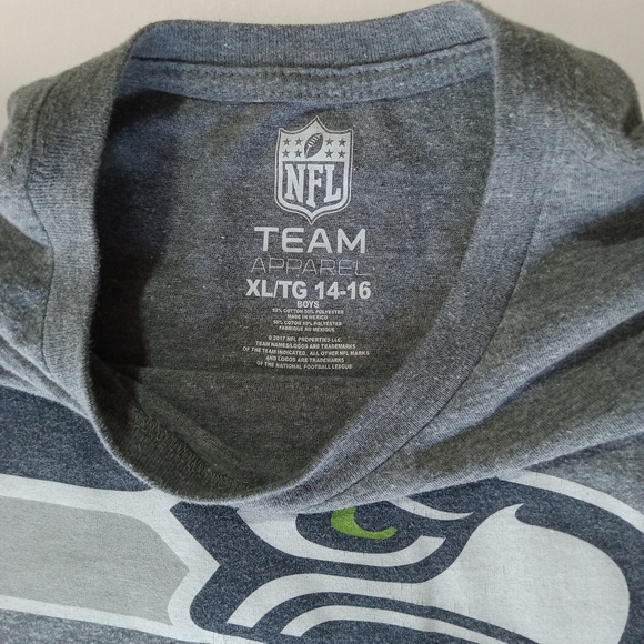Youth Seahawks t-shirt size XL (14-16) - Picture 2 of 3